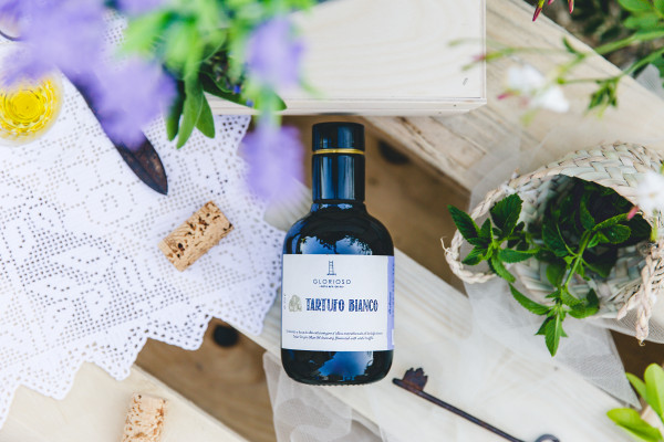 250ml Olio di Oliva Extra Vergine Biologico mit (konventionellem) weißen Trüffel-Extrakt, vegan